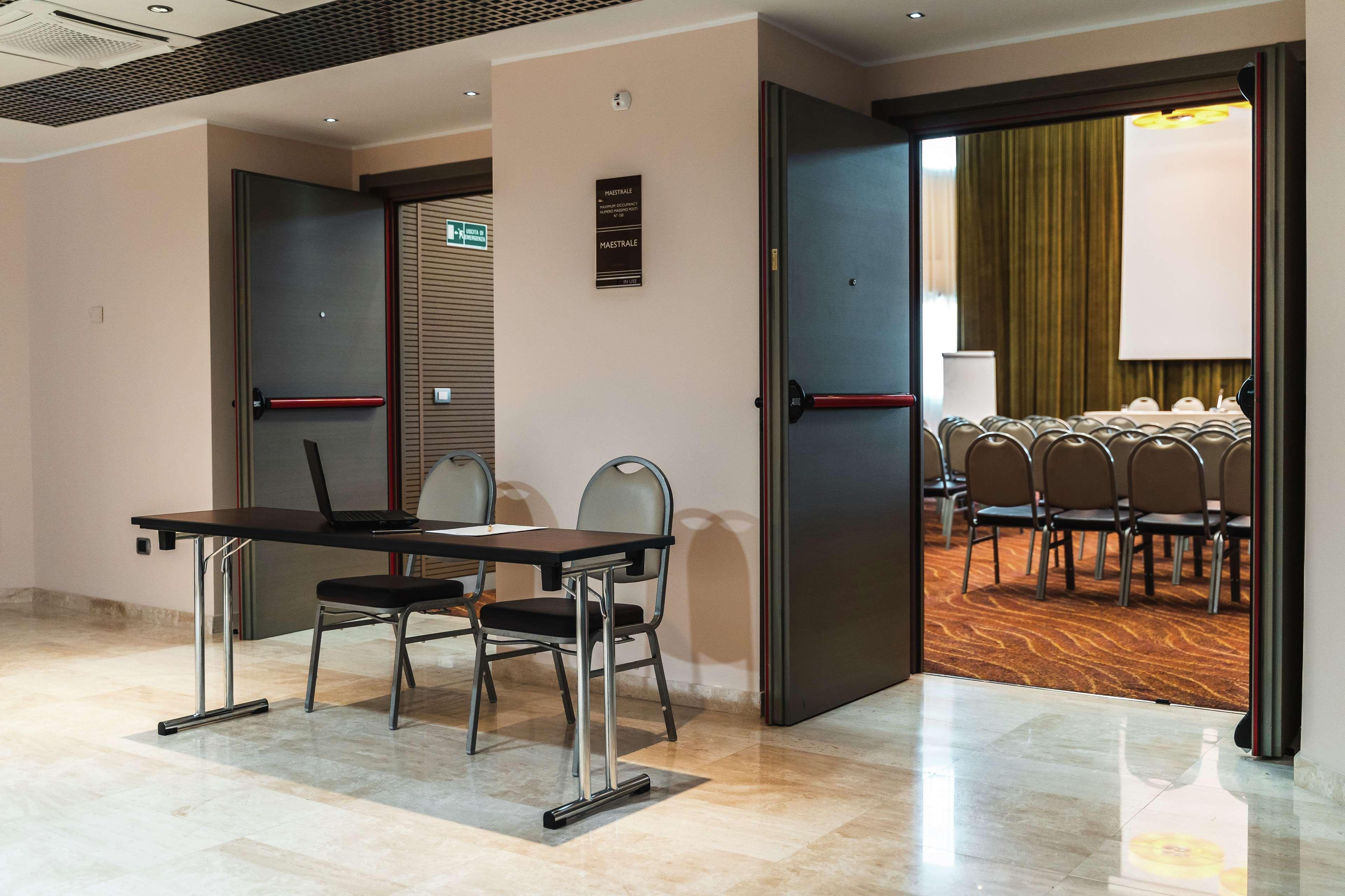Delta Hotels By Marriott Olbia Sardinia Екстериор снимка
