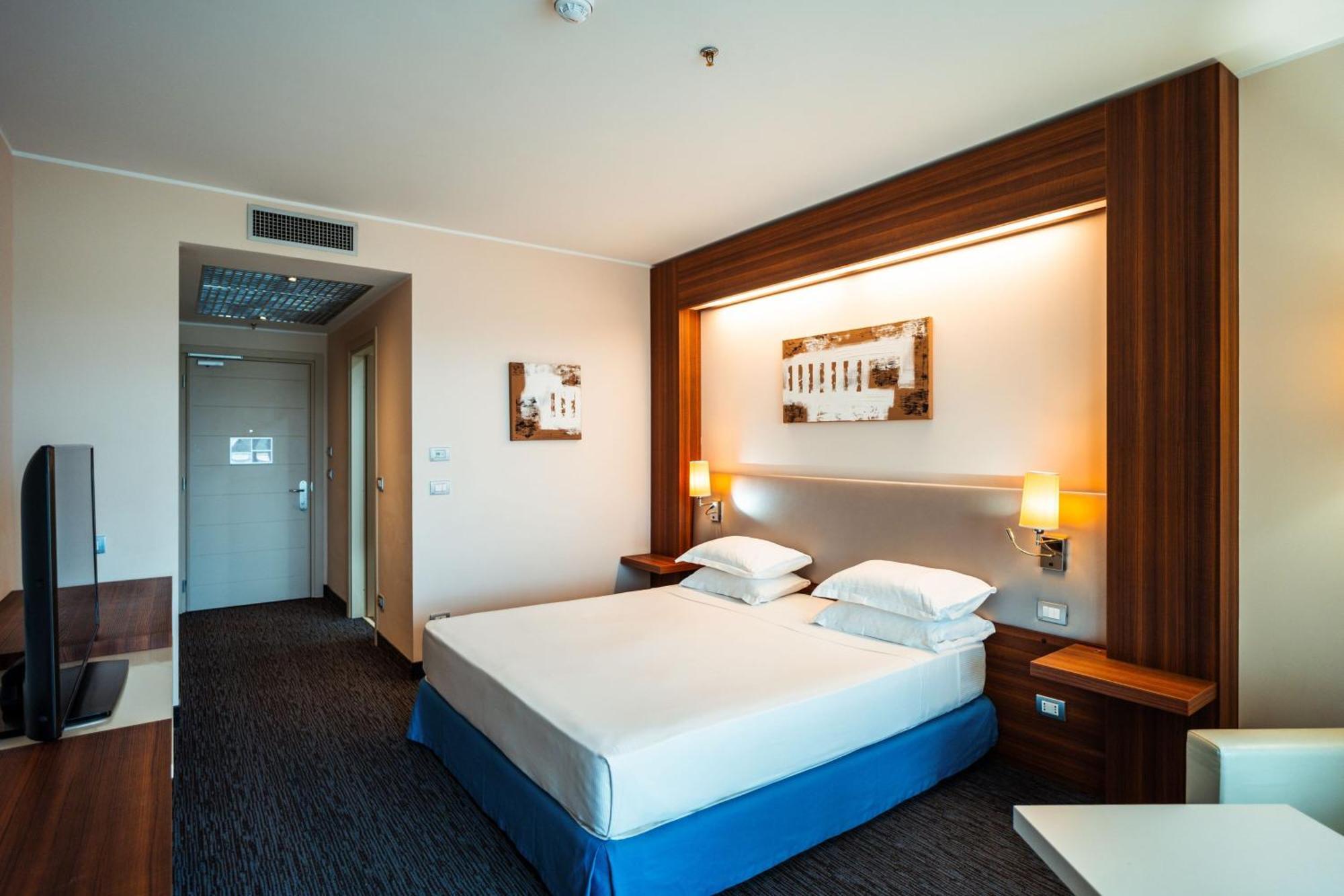 Delta Hotels By Marriott Olbia Sardinia Екстериор снимка