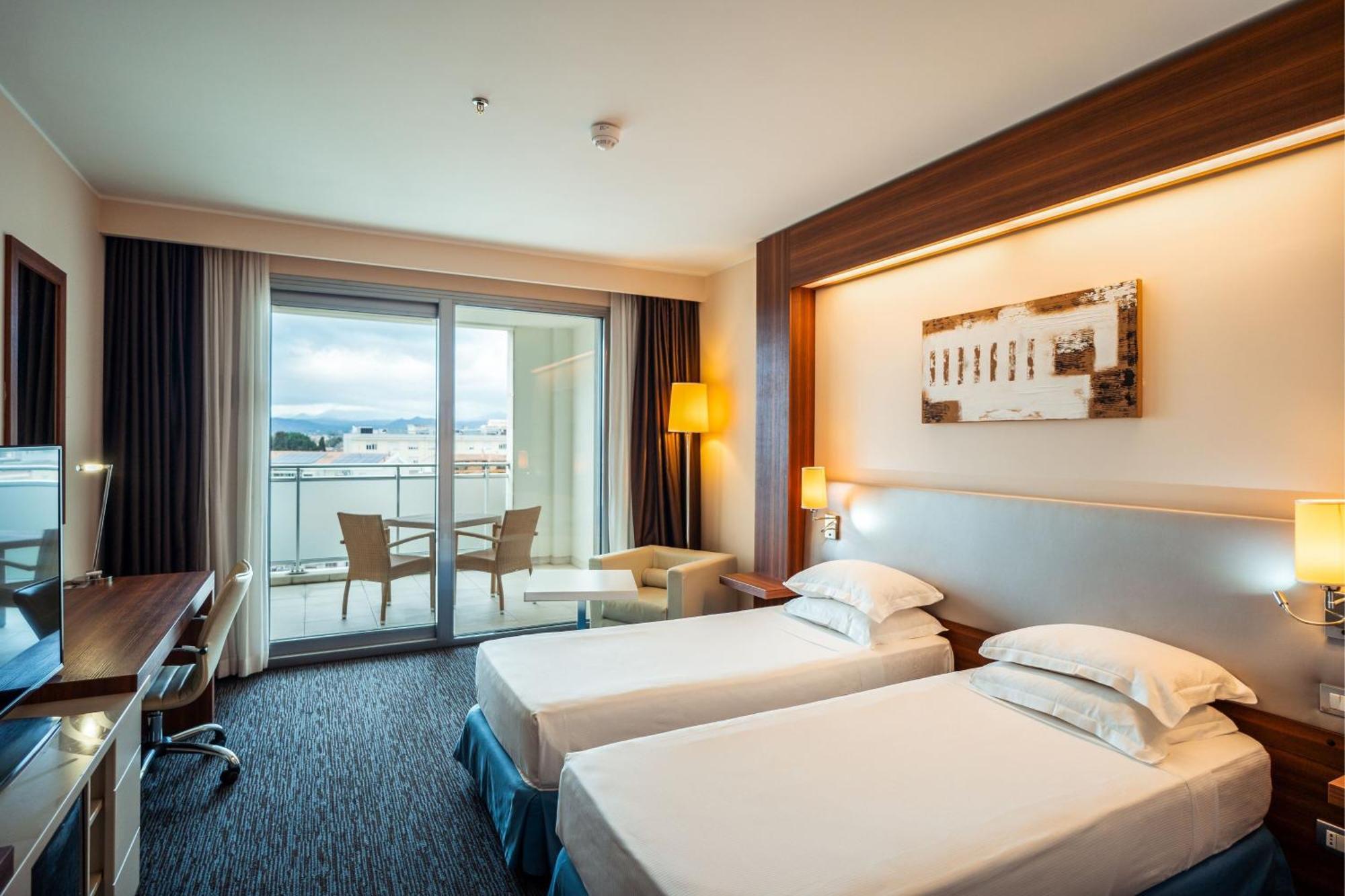 Delta Hotels By Marriott Olbia Sardinia Екстериор снимка